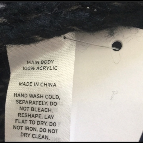 B.P. Pompom black trim knit muffler 72x15 - Picture 4 of 4